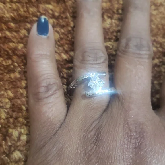 Ring 💍 Size 7 - Picture 9 of 13